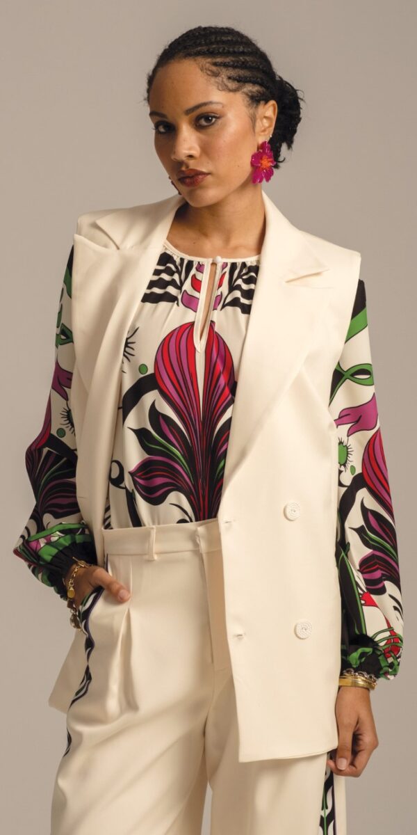BOTANY SLEEVELESS BLAZER