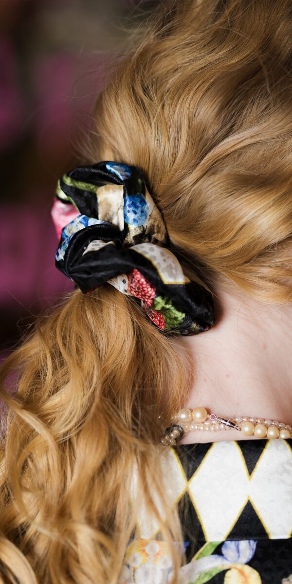 VALENTINE'S SCRUNCHIE